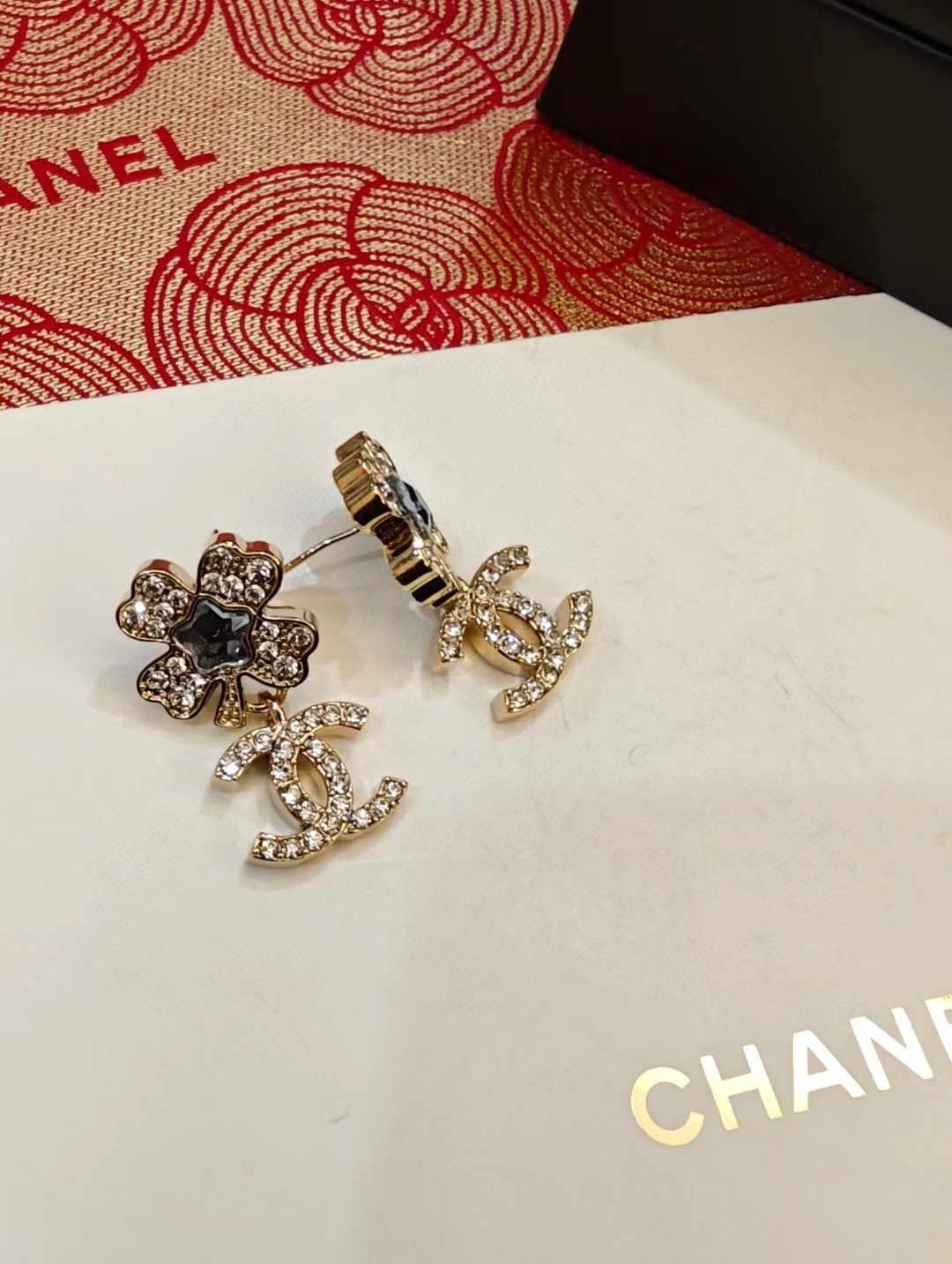 CHANEL シャネル ピアス