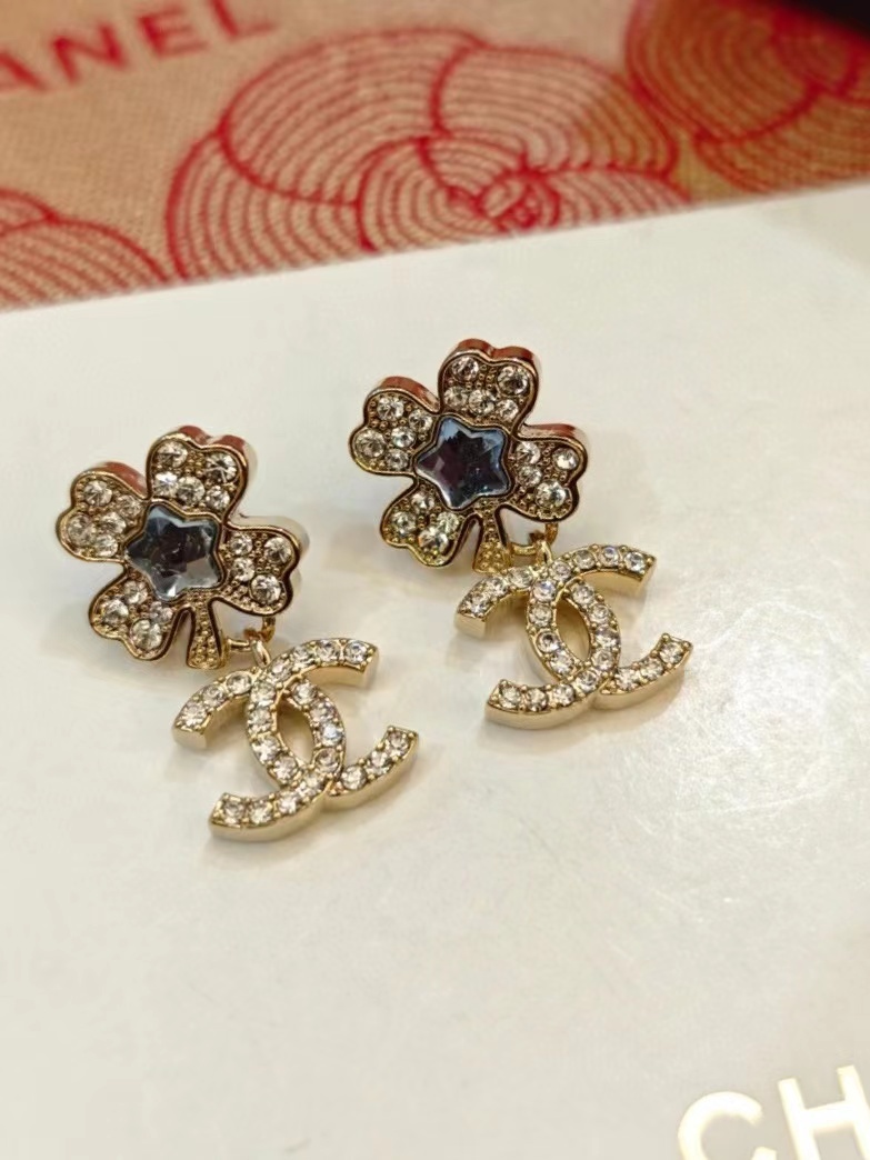 CHANEL シャネル ピアス