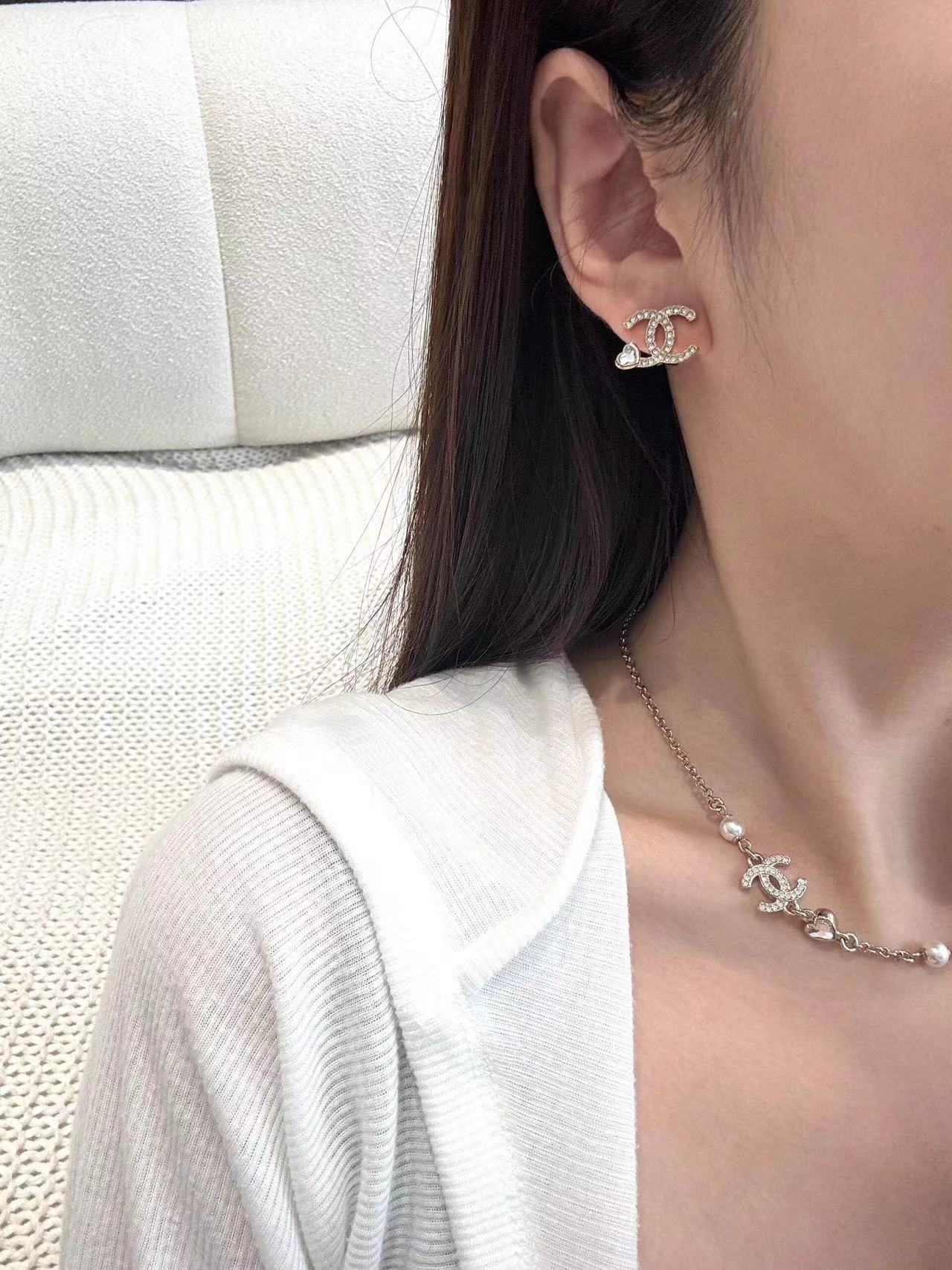 CHANEL シャネル ピアス