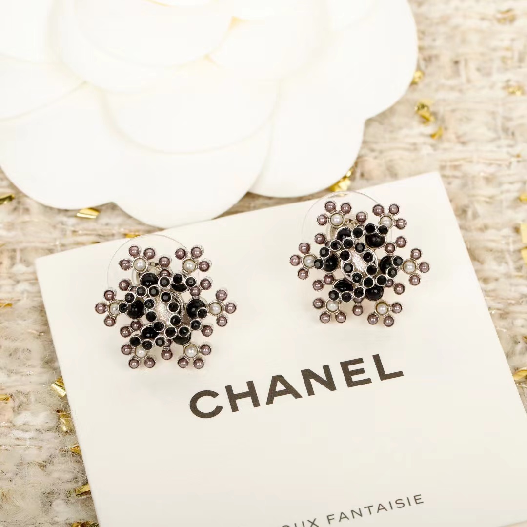 CHANEL シャネル ピアス