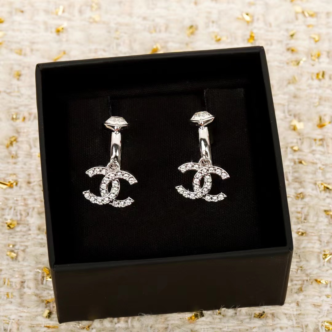 CHANEL シャネル ピアス