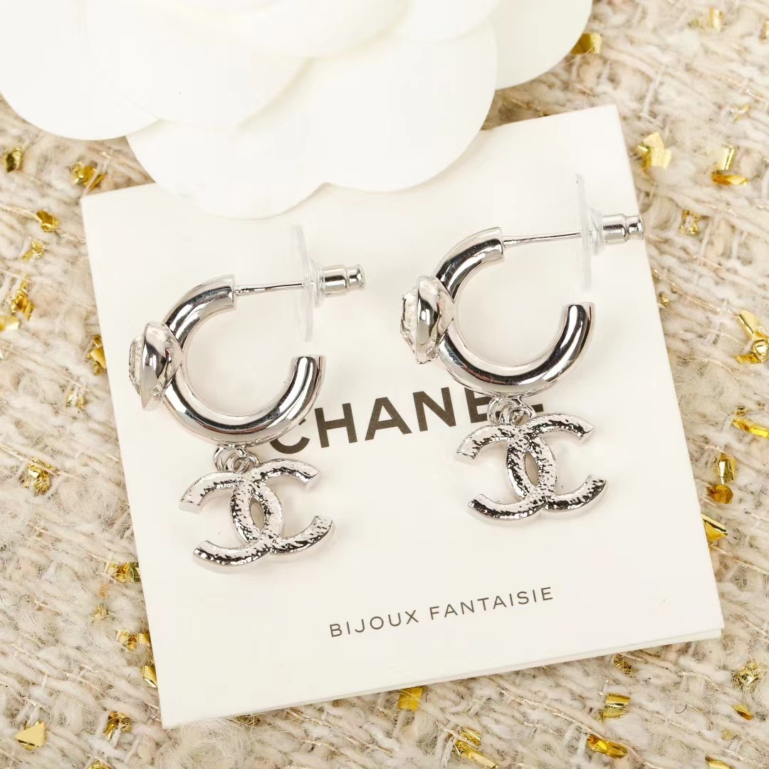 CHANEL シャネル ピアス