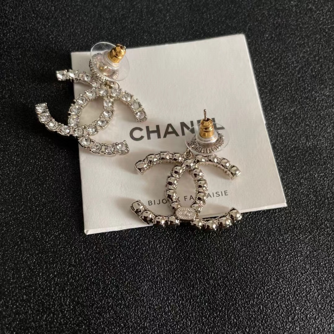 CHANEL シャネル ピアス
