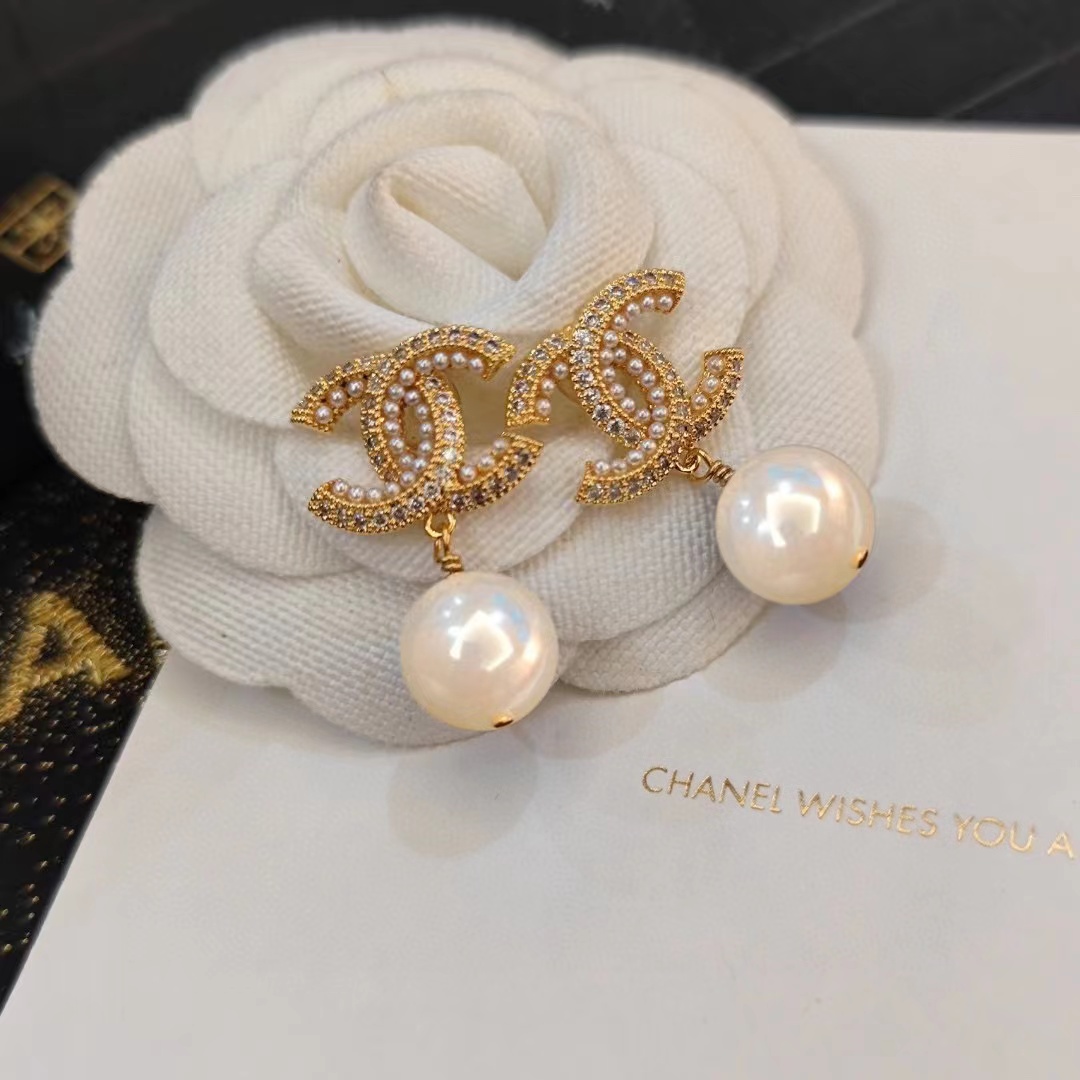 CHANEL シャネル ピアス