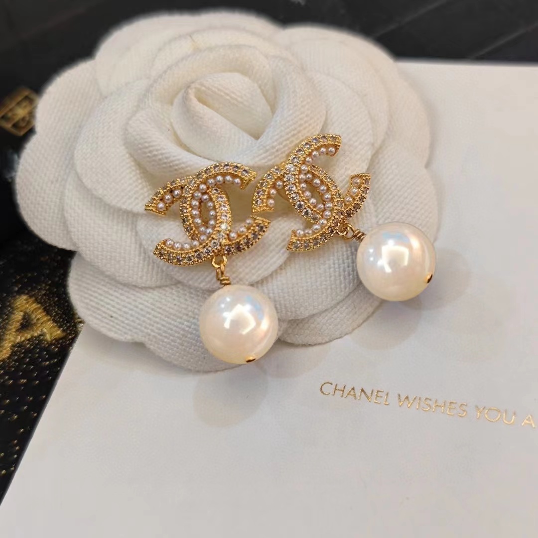 CHANEL シャネル ピアス