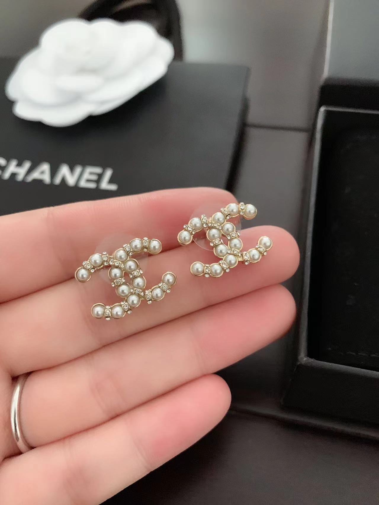CHANEL シャネル ピアス