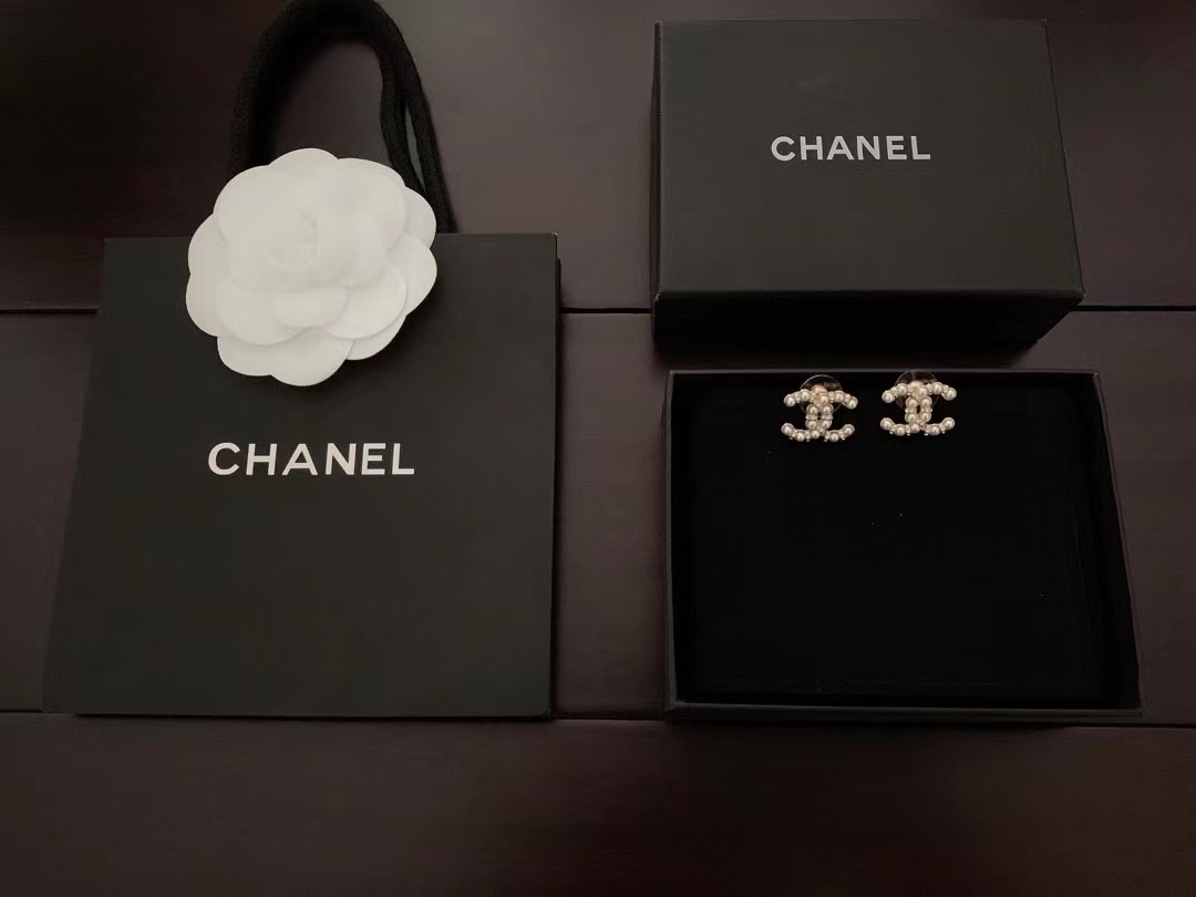 CHANEL シャネル ピアス
