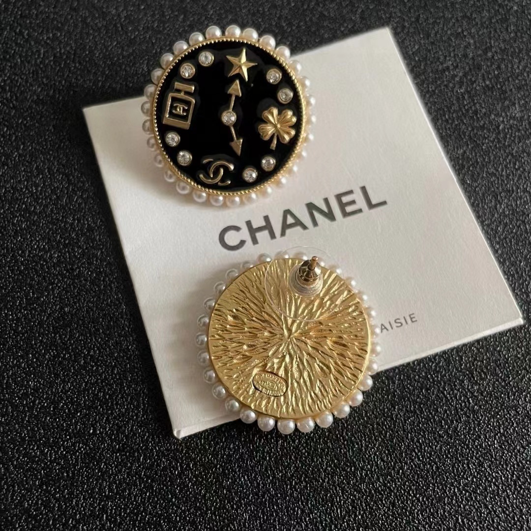 CHANEL シャネル ピアス