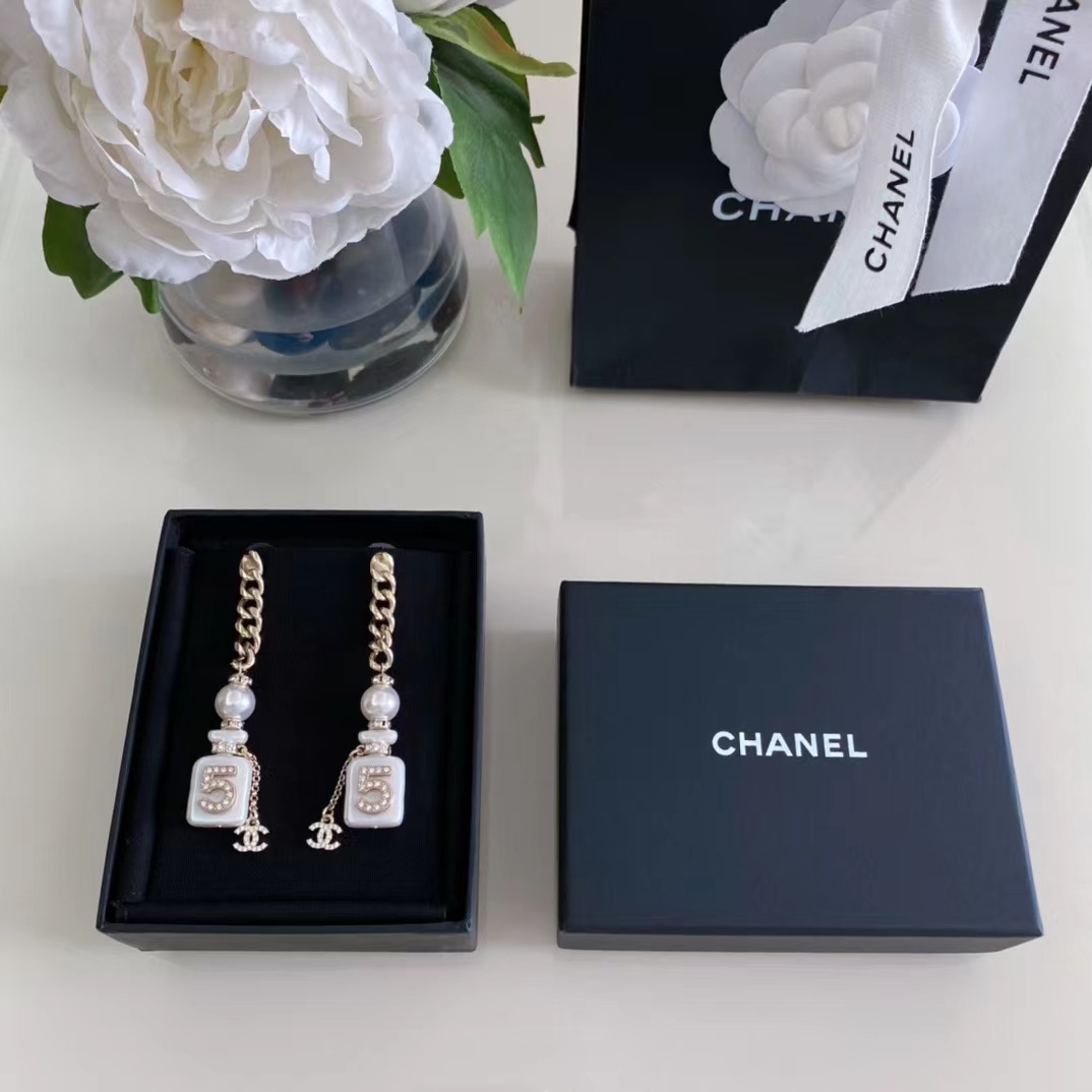 CHANEL シャネル ピアス