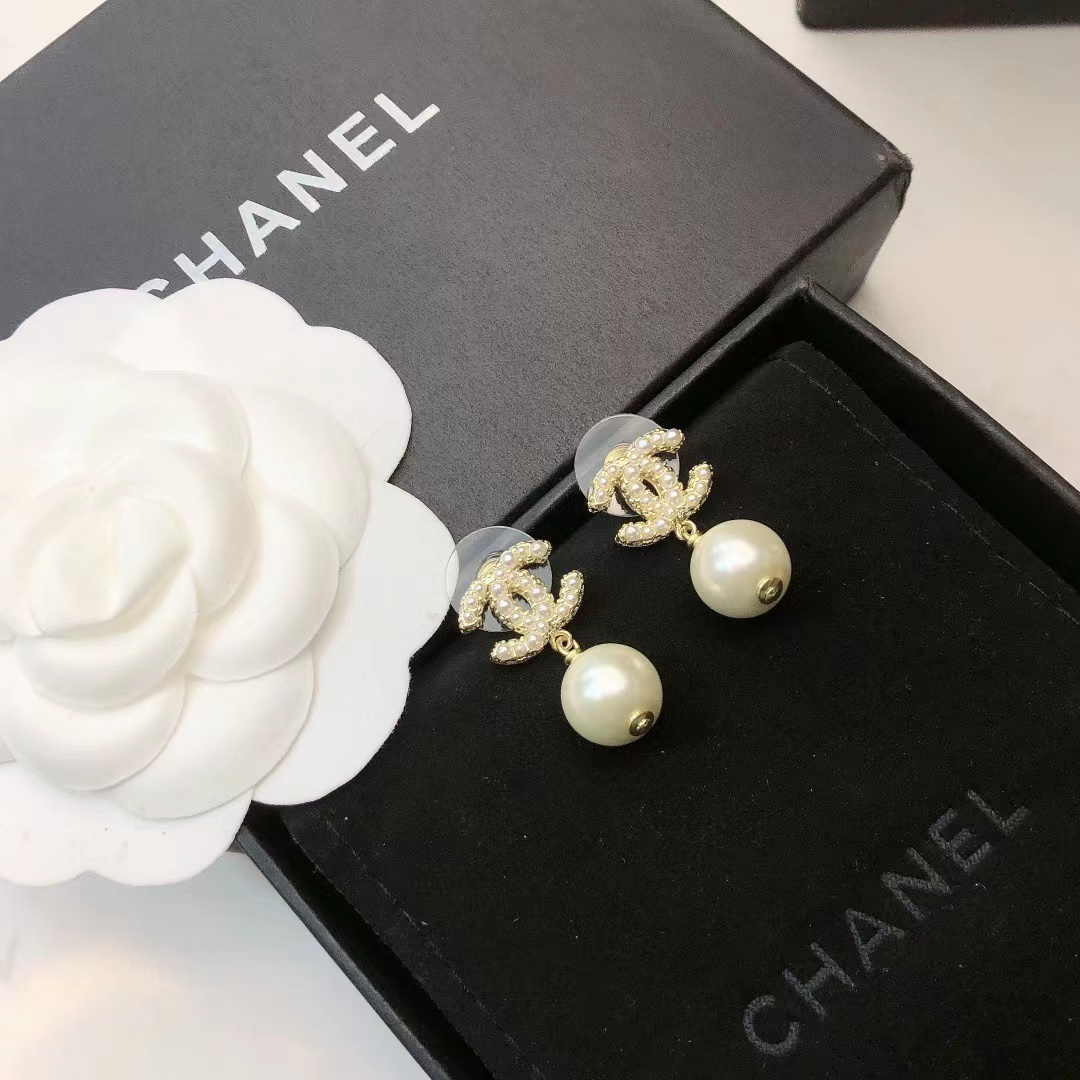 CHANEL シャネル ピアス