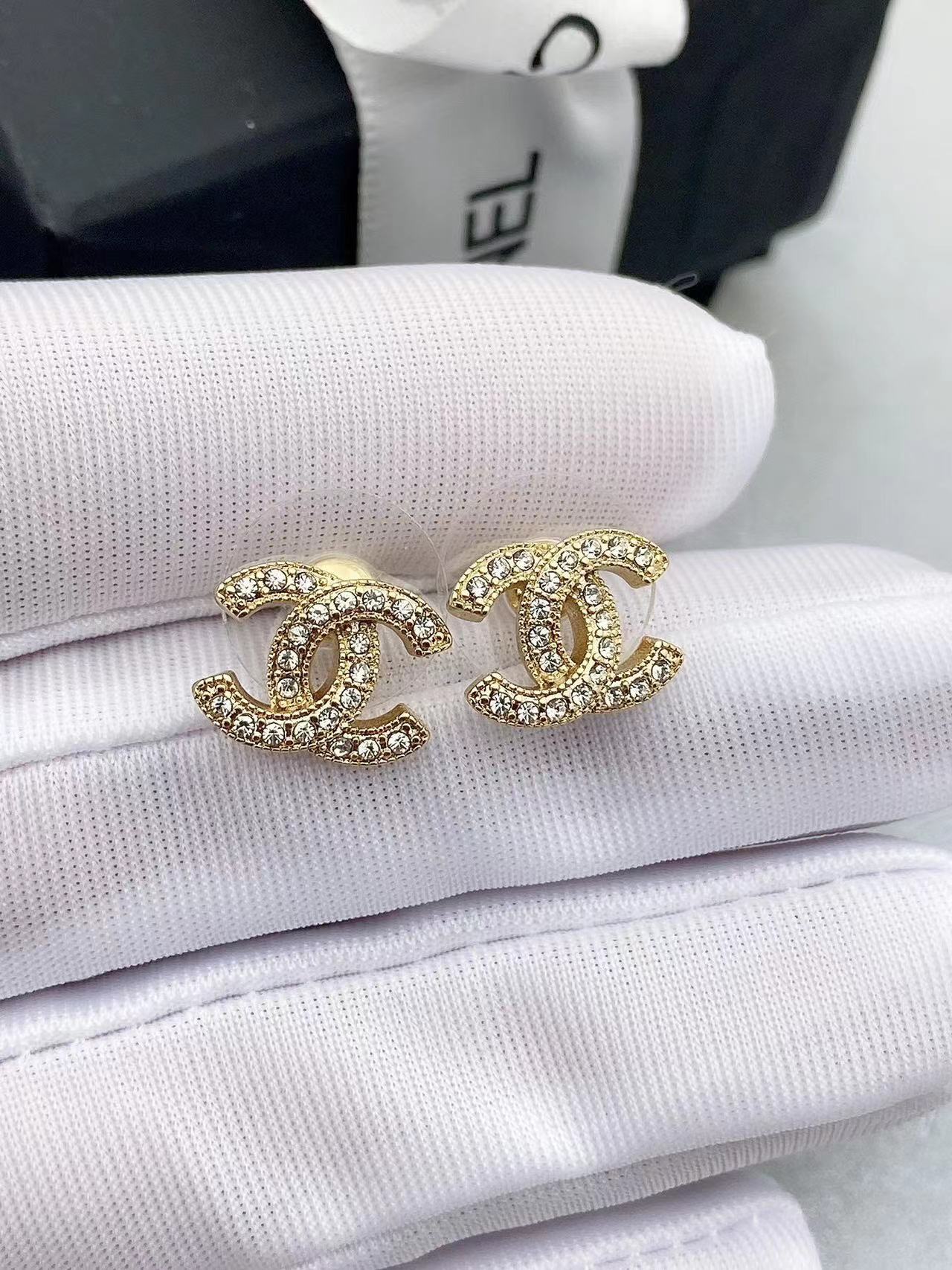 CHANEL シャネル ピアス