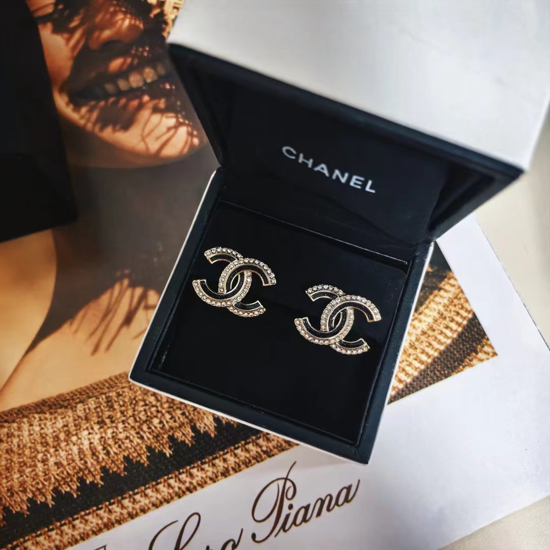 CHANEL シャネル ピアス