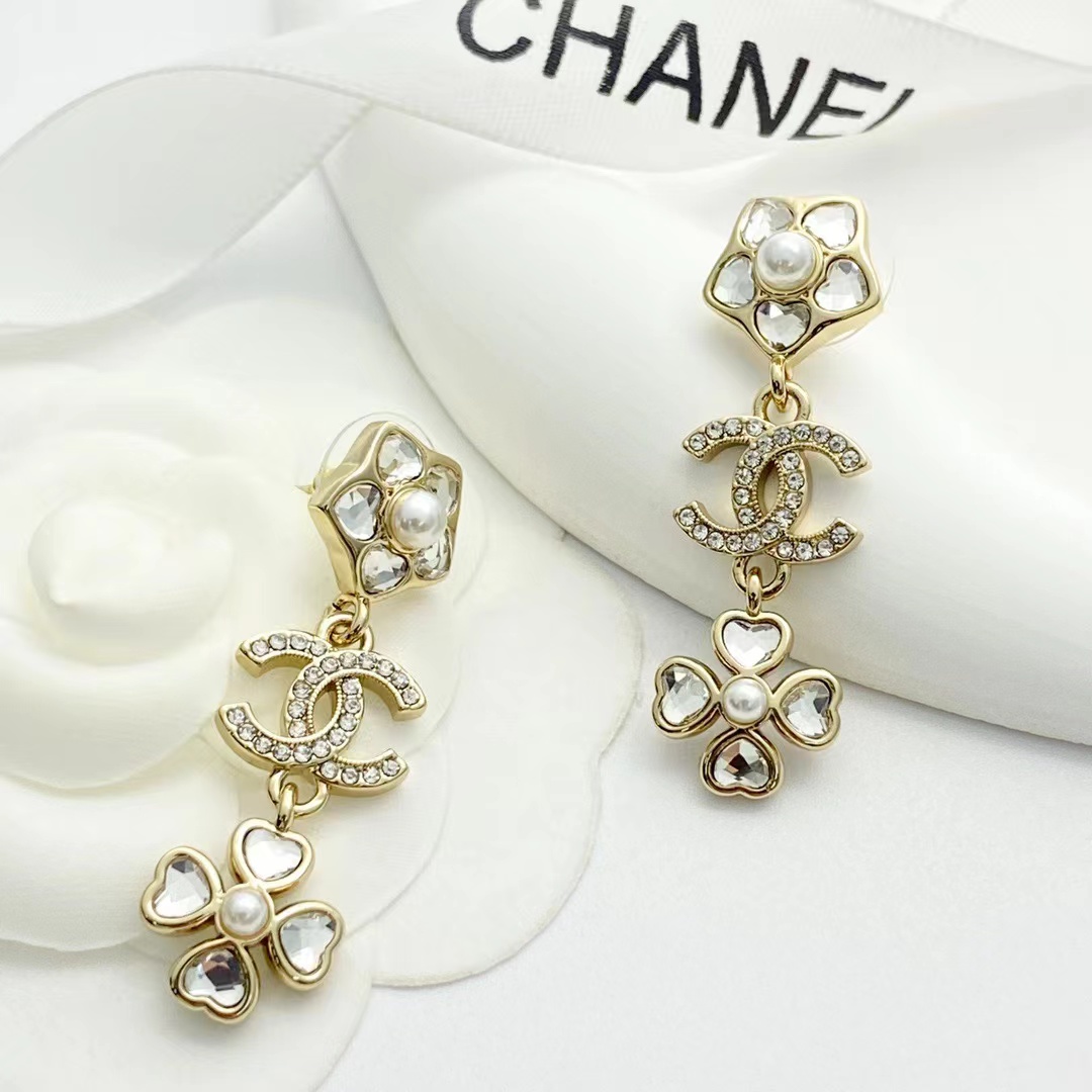 CHANEL シャネル ピアス