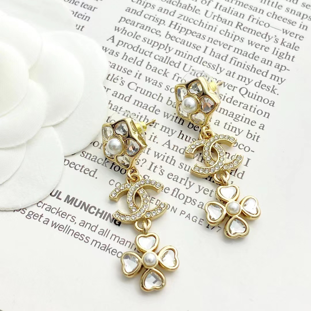 CHANEL シャネル ピアス