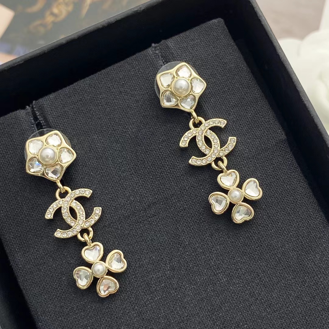 CHANEL シャネル ピアス