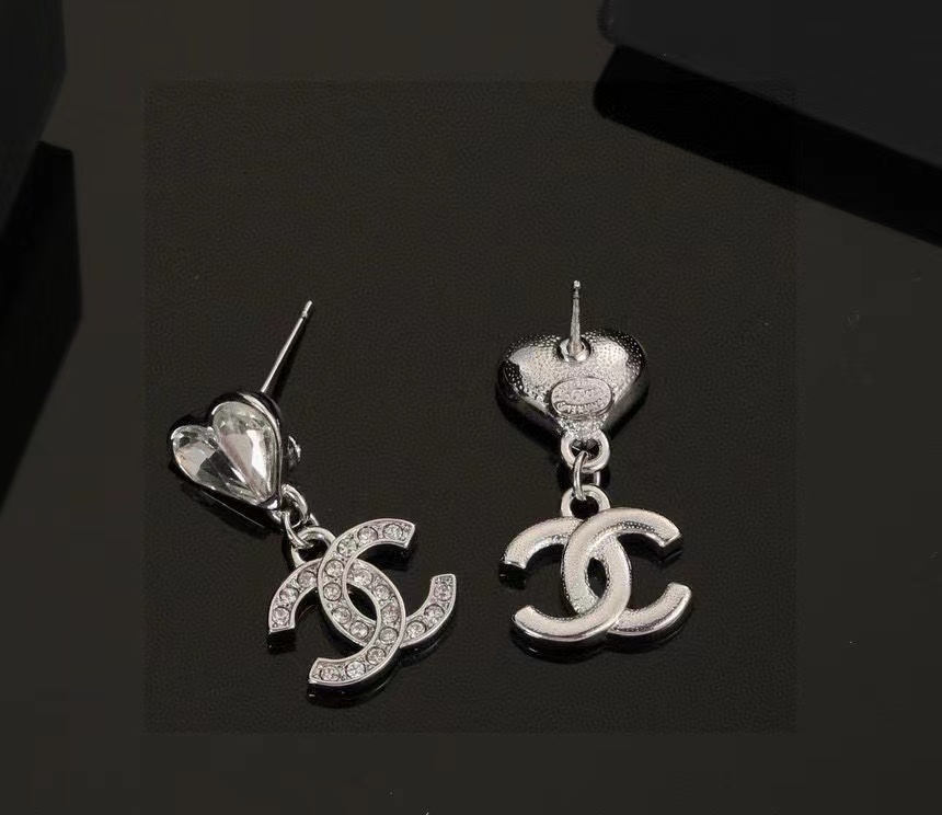 CHANEL シャネル ピアス