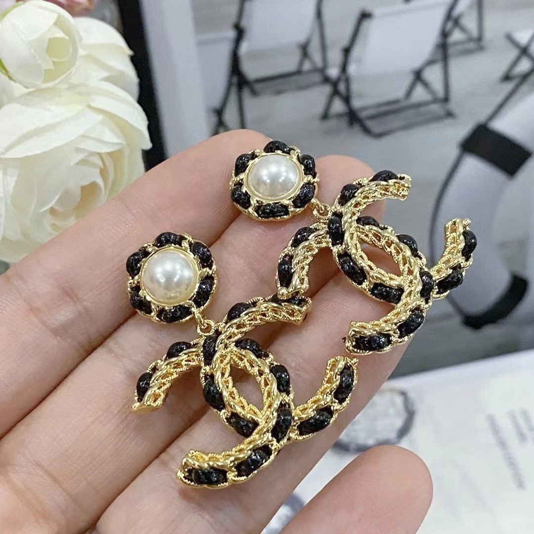 CHANEL シャネル ピアス