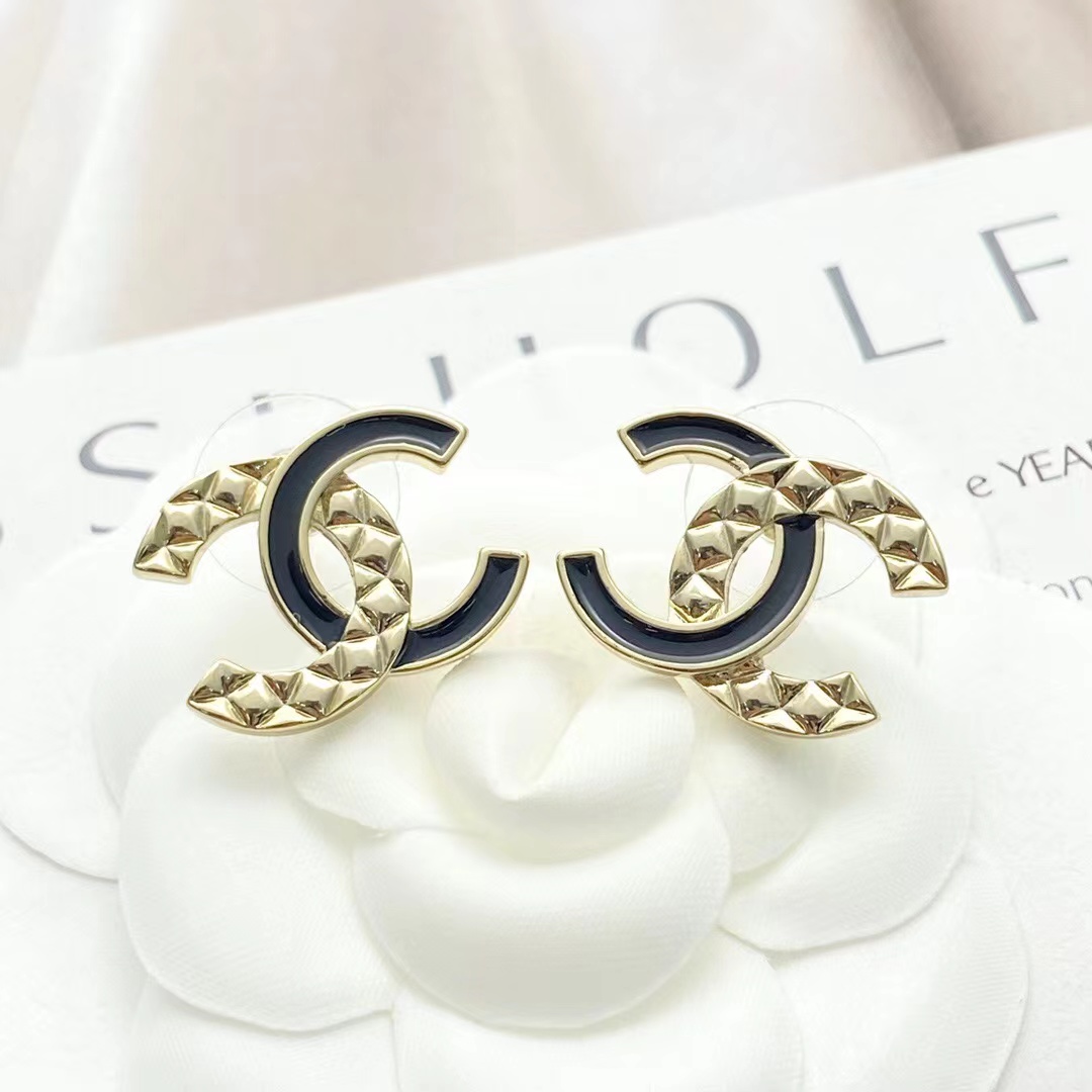 CHANEL シャネル ピアス
