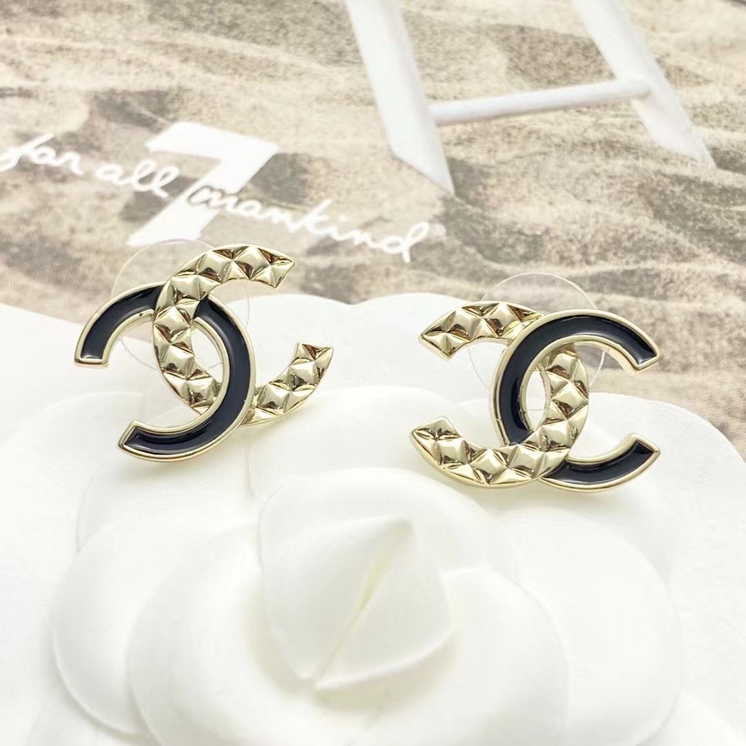 CHANEL シャネル ピアス