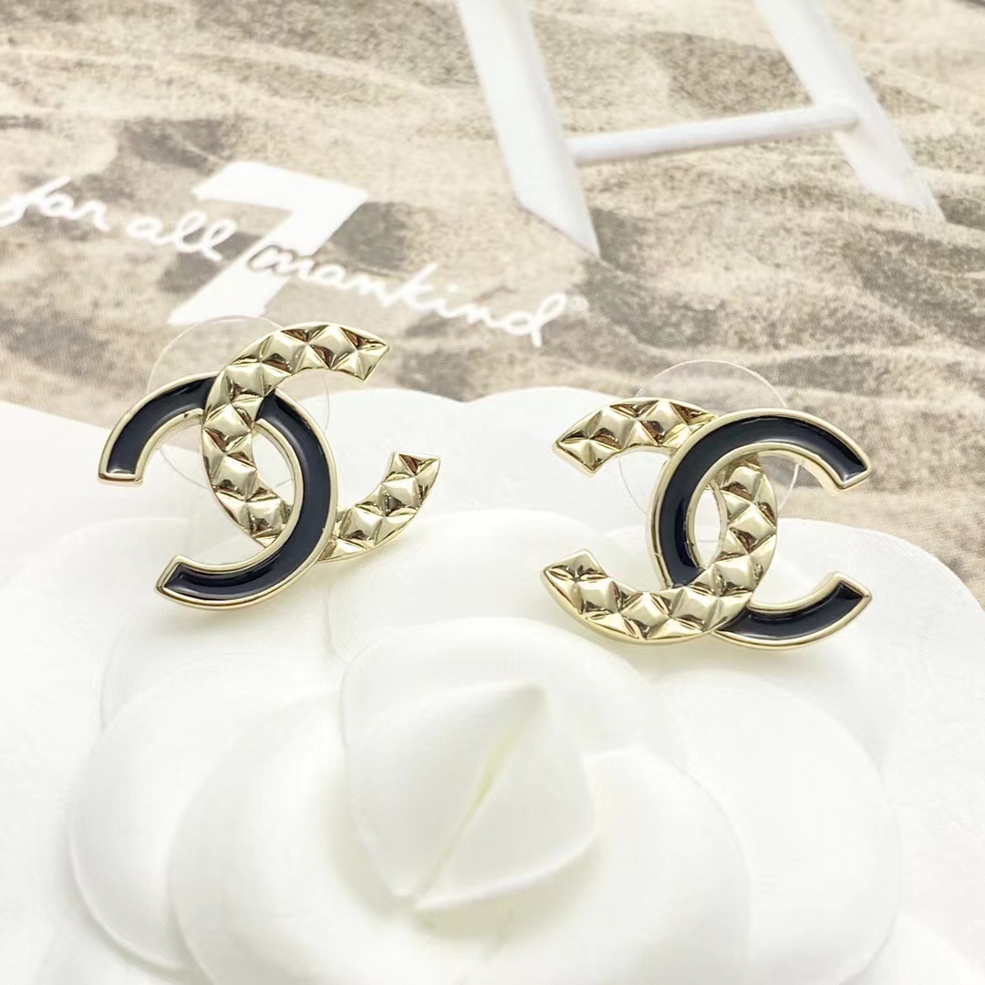 CHANEL シャネル ピアス