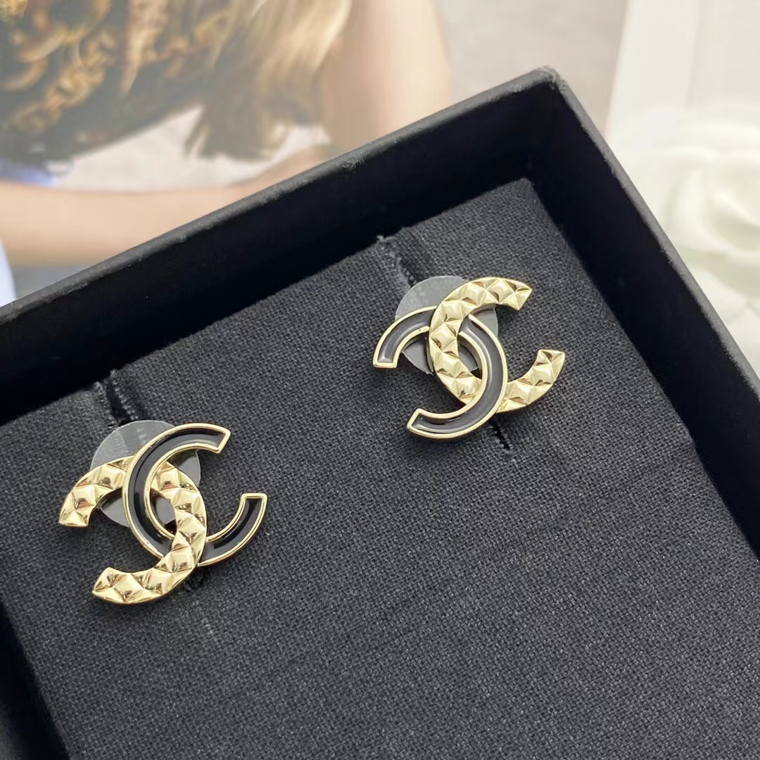 CHANEL シャネル ピアス