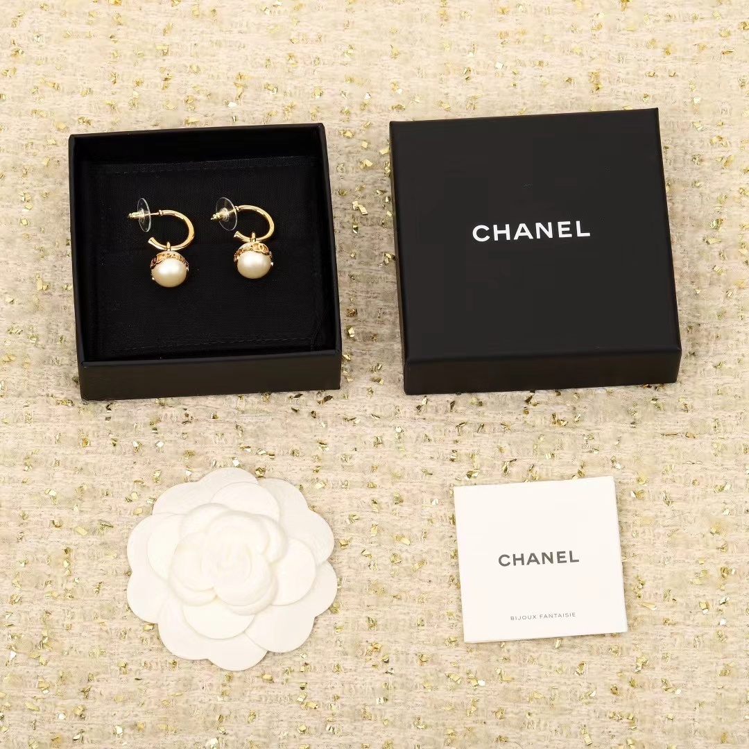 CHANEL シャネル ピアス