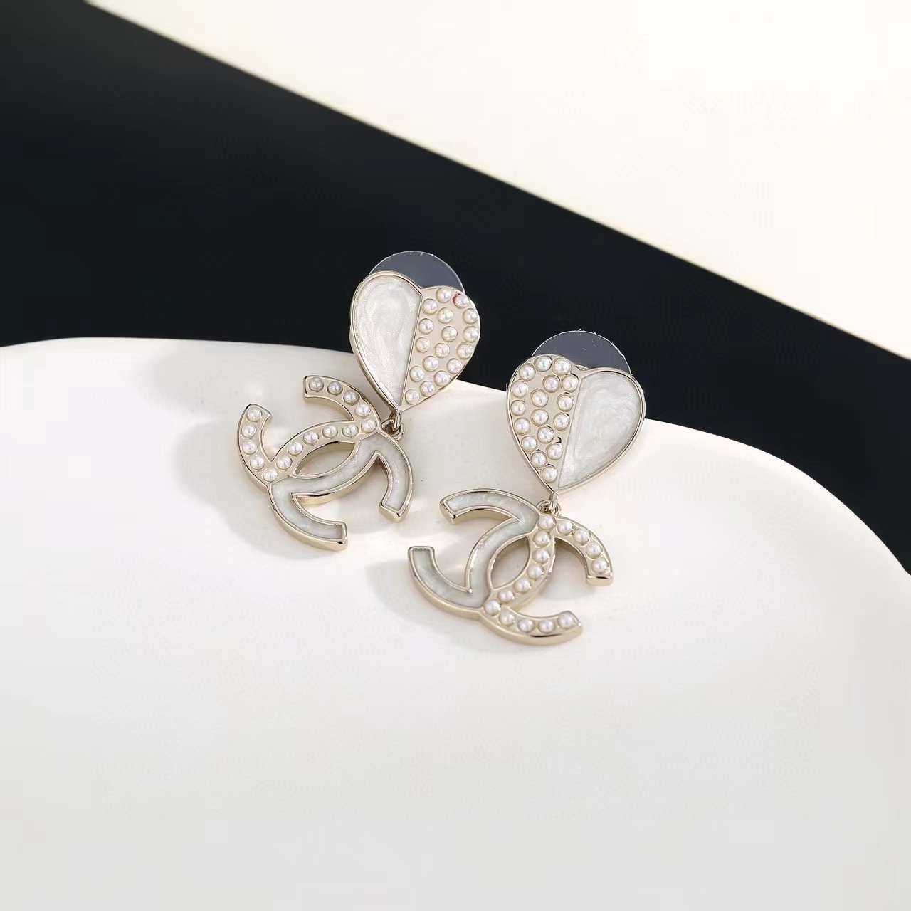 CHANEL シャネル ピアス