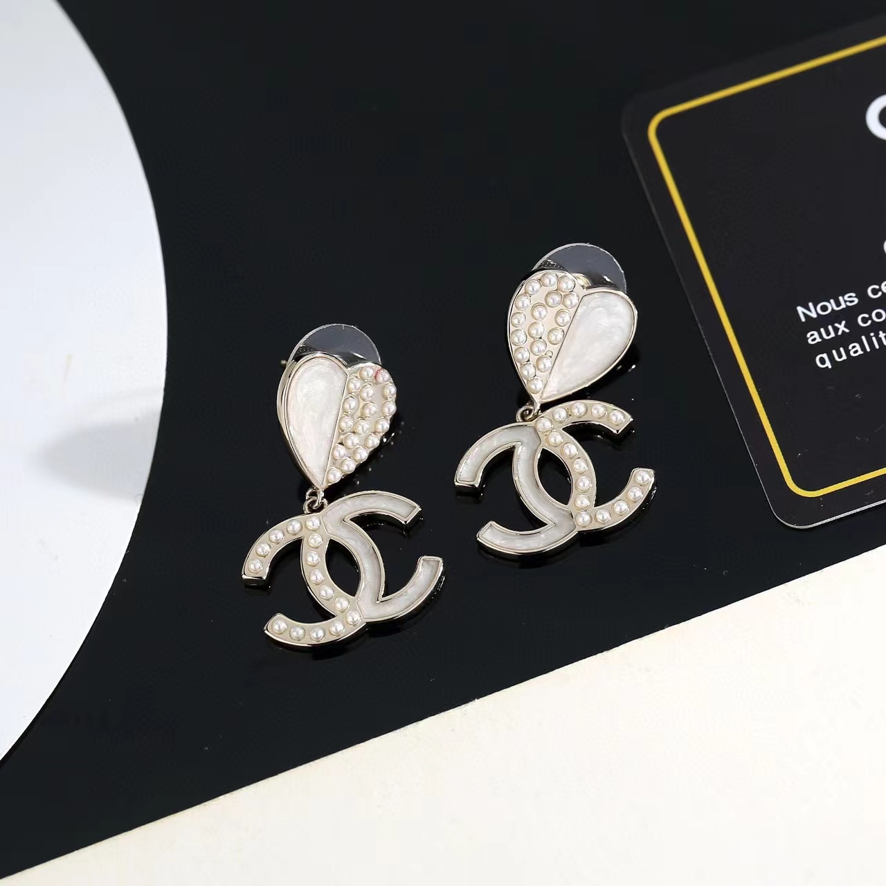 CHANEL シャネル ピアス