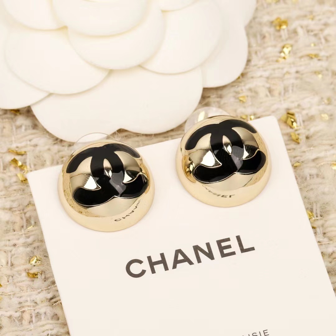 CHANEL シャネル ピアス