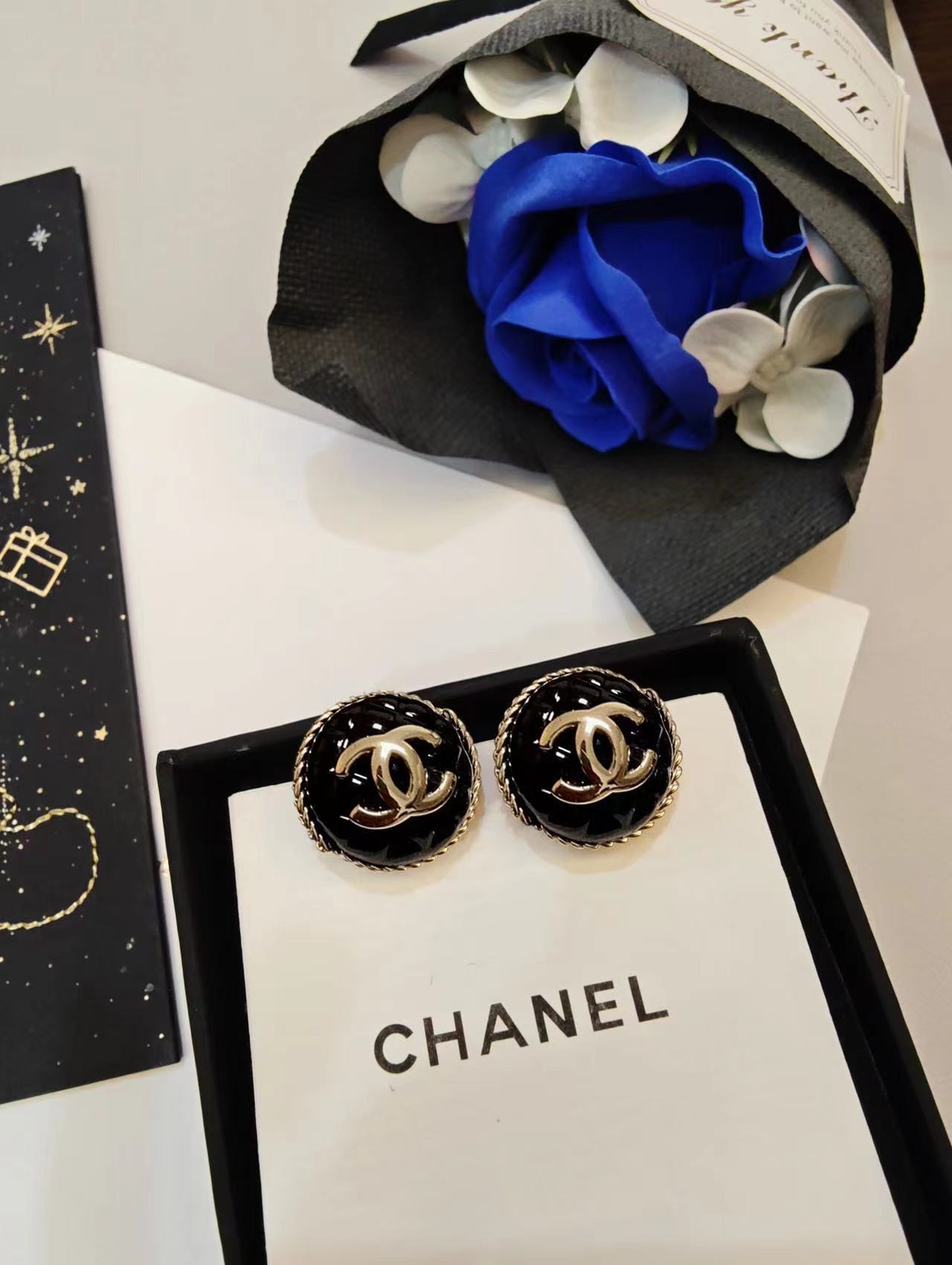 CHANEL シャネル ピアス