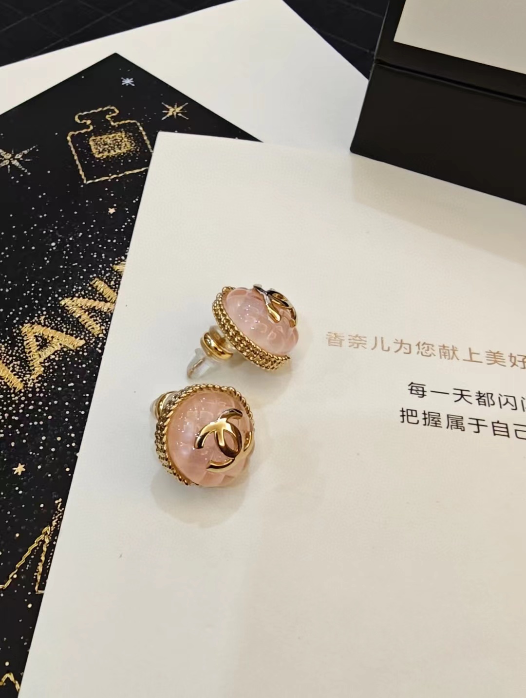 CHANEL シャネル ピアス