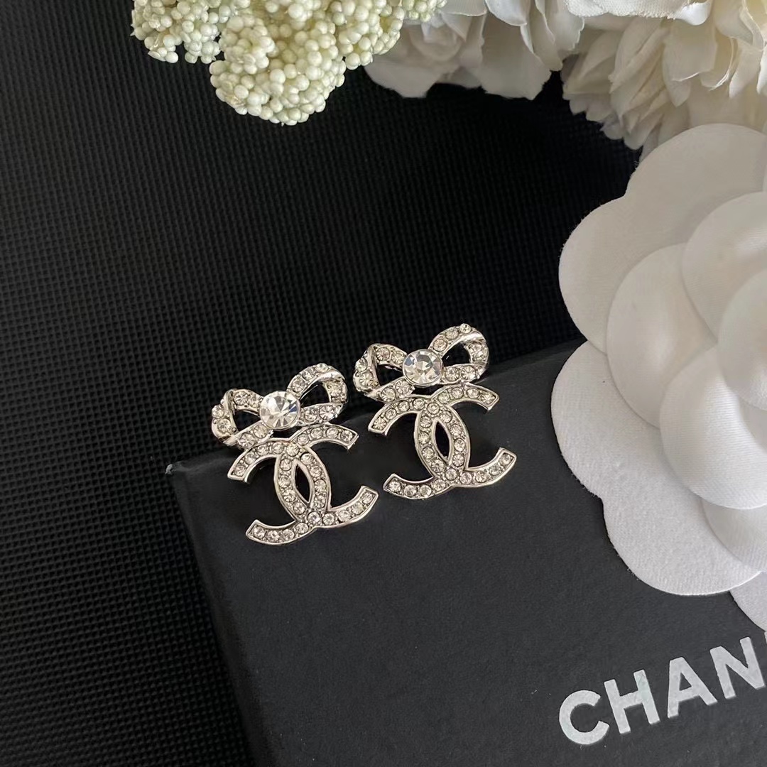 CHANEL シャネル ピアス