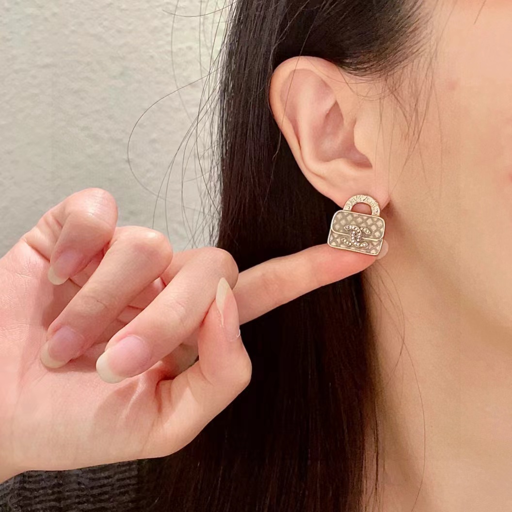 CHANEL シャネル ピアス