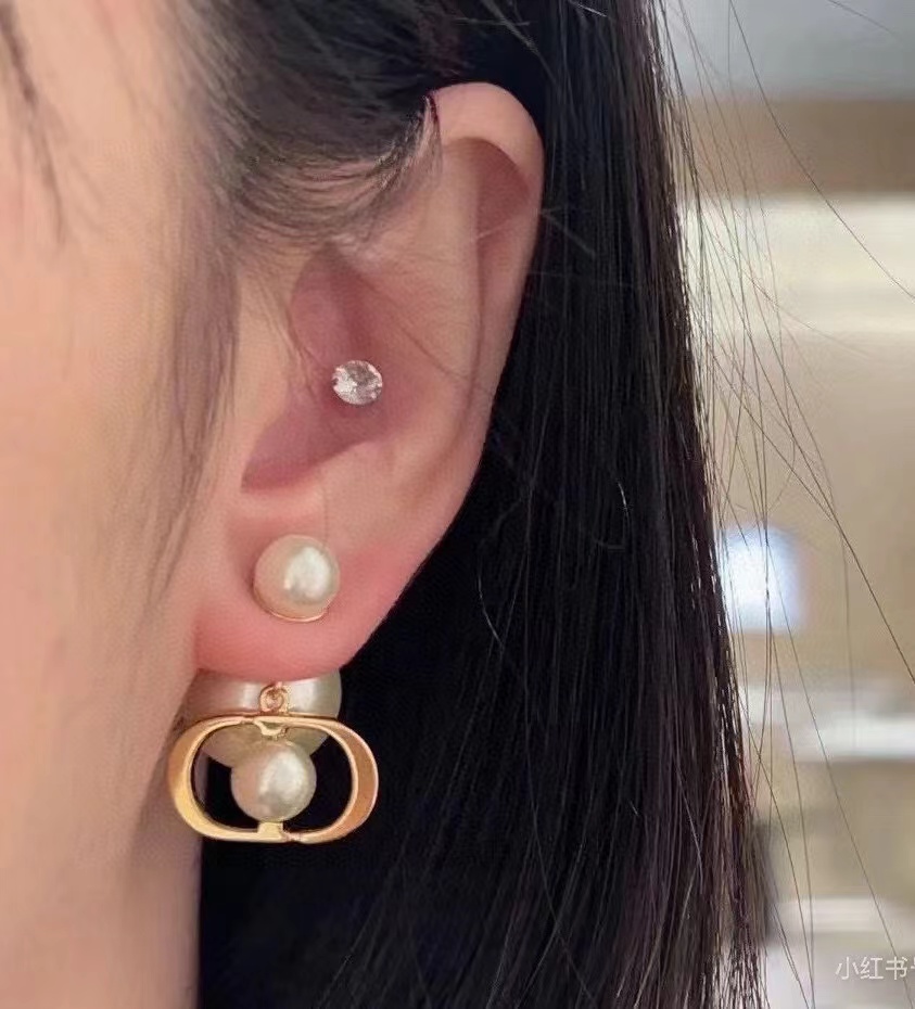 DIOR  ディオール ピアス