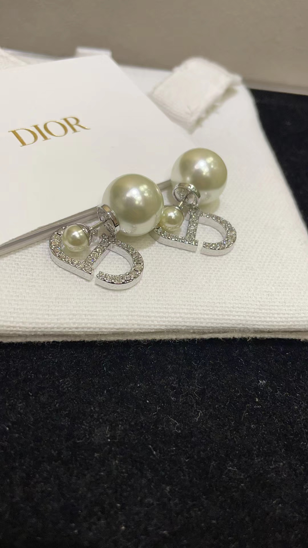 DIOR  ディオール ピアス