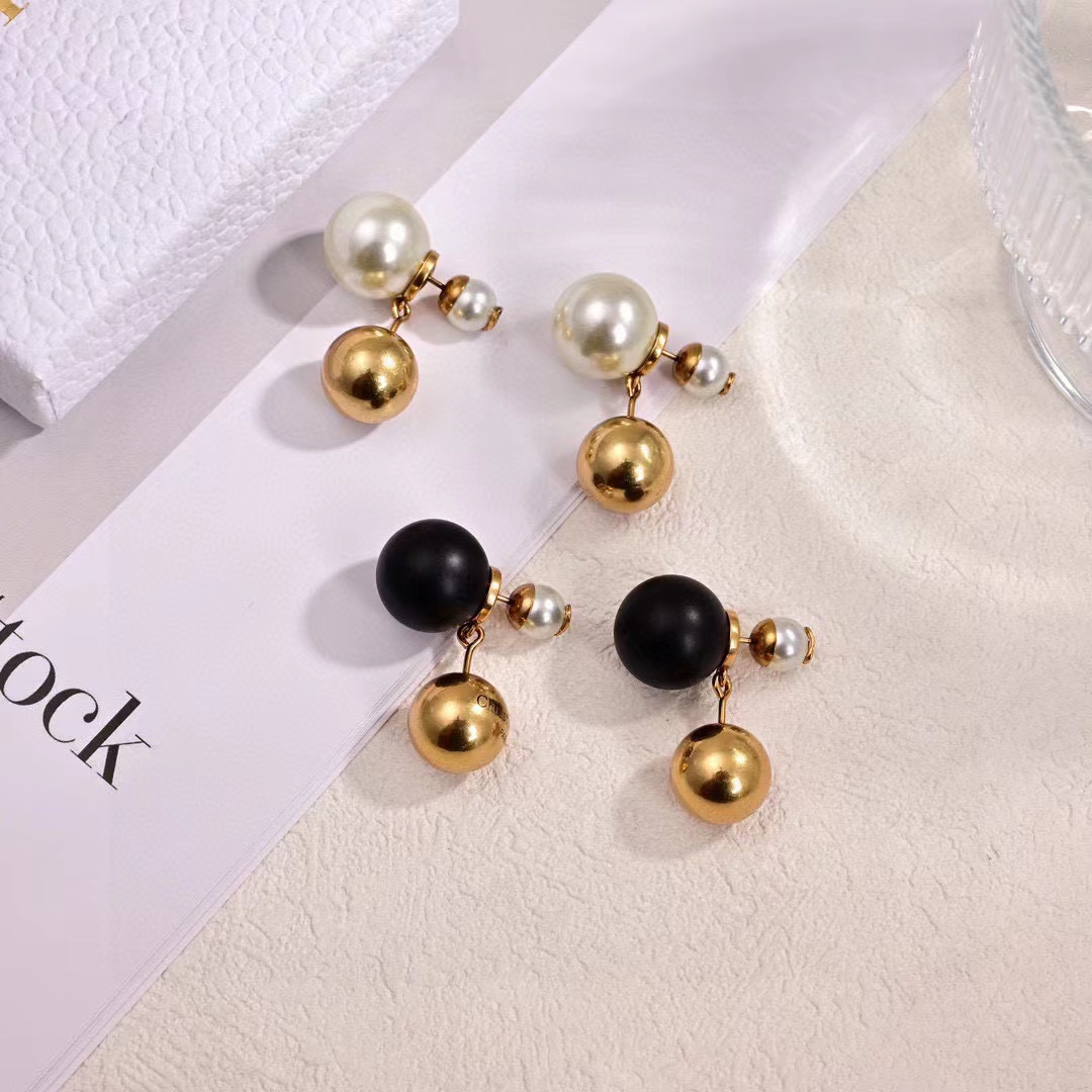 DIOR  ディオール ピアス