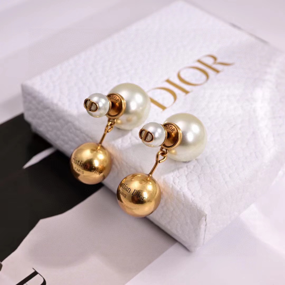 DIOR  ディオール ピアス