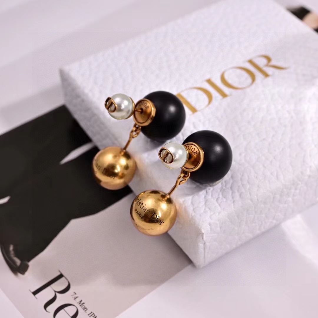 DIOR  ディオール ピアス