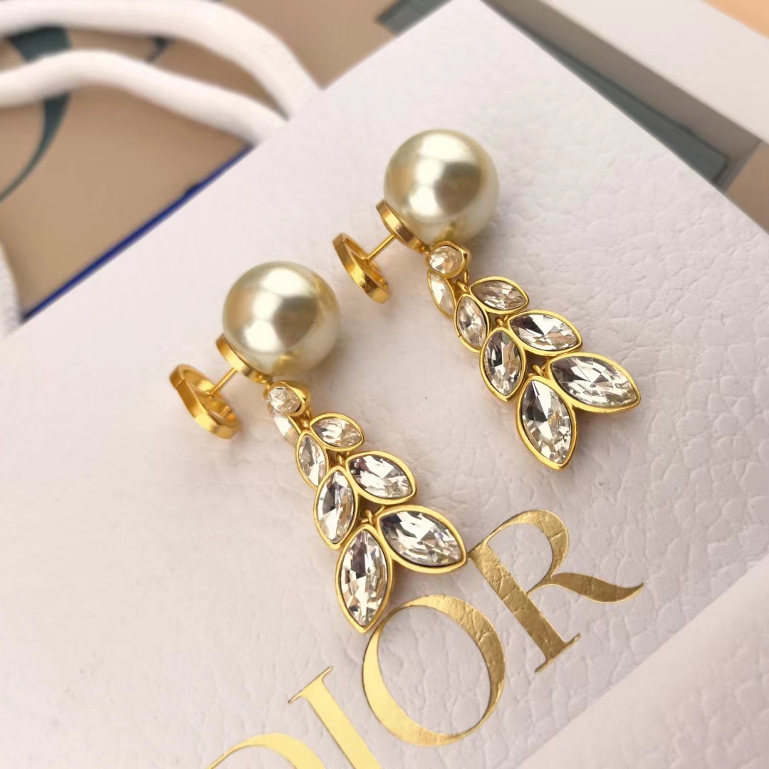 DIOR  ディオール ピアス