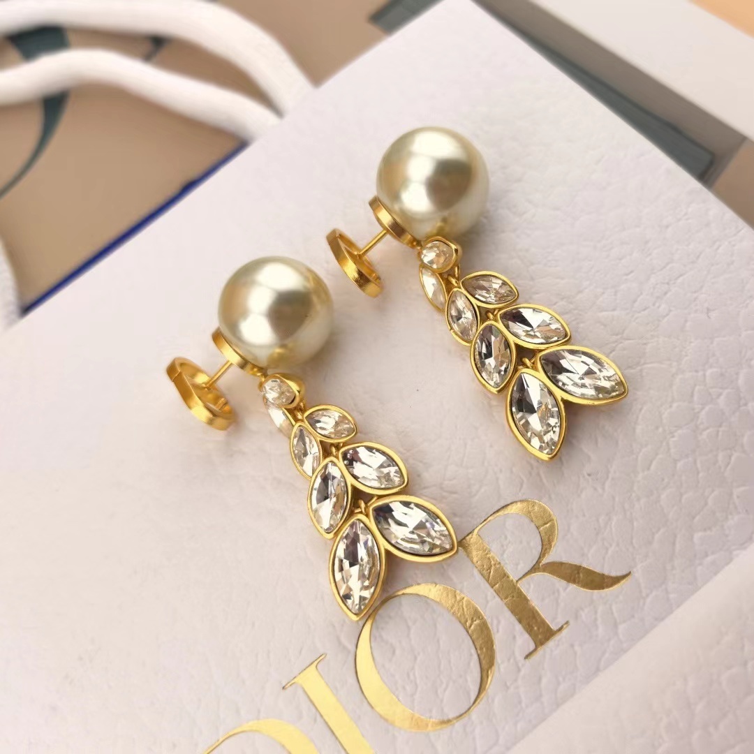 DIOR  ディオール ピアス
