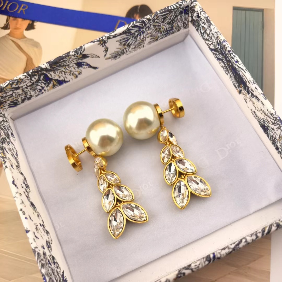 DIOR  ディオール ピアス
