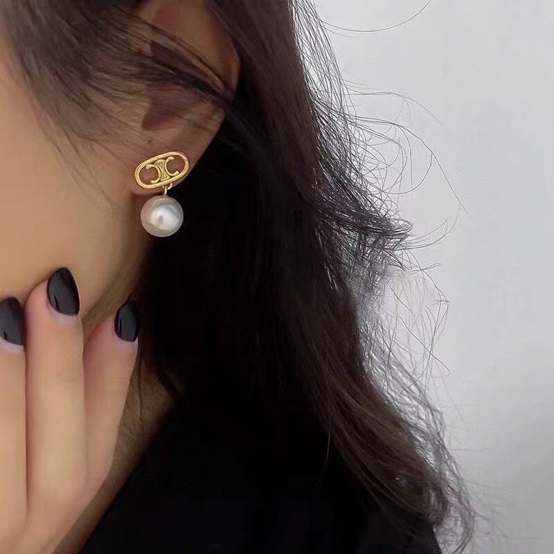 CELINE  セリーヌ ピアス