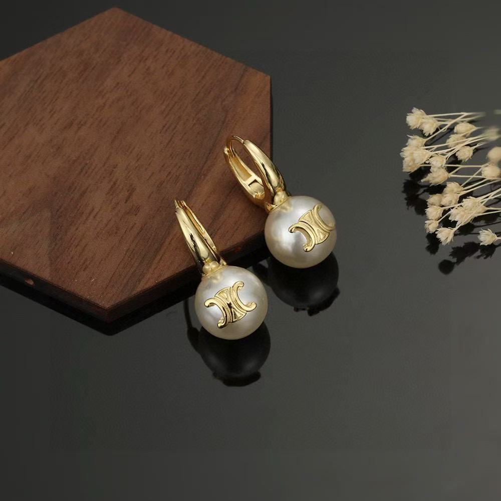 CELINE  セリーヌ ピアス