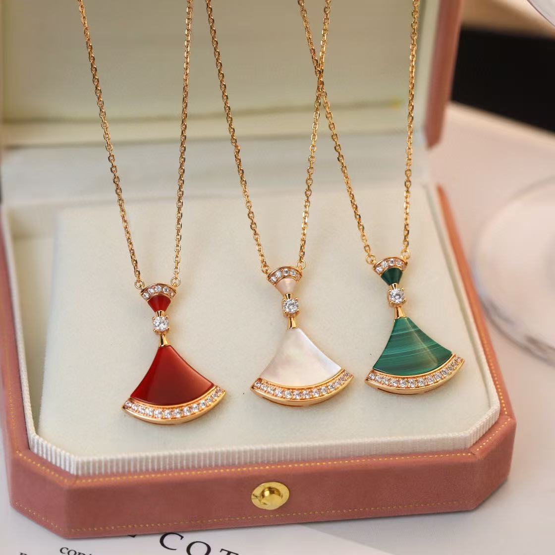 BVLGARI ディーヴァ ドリーム  ネックレス