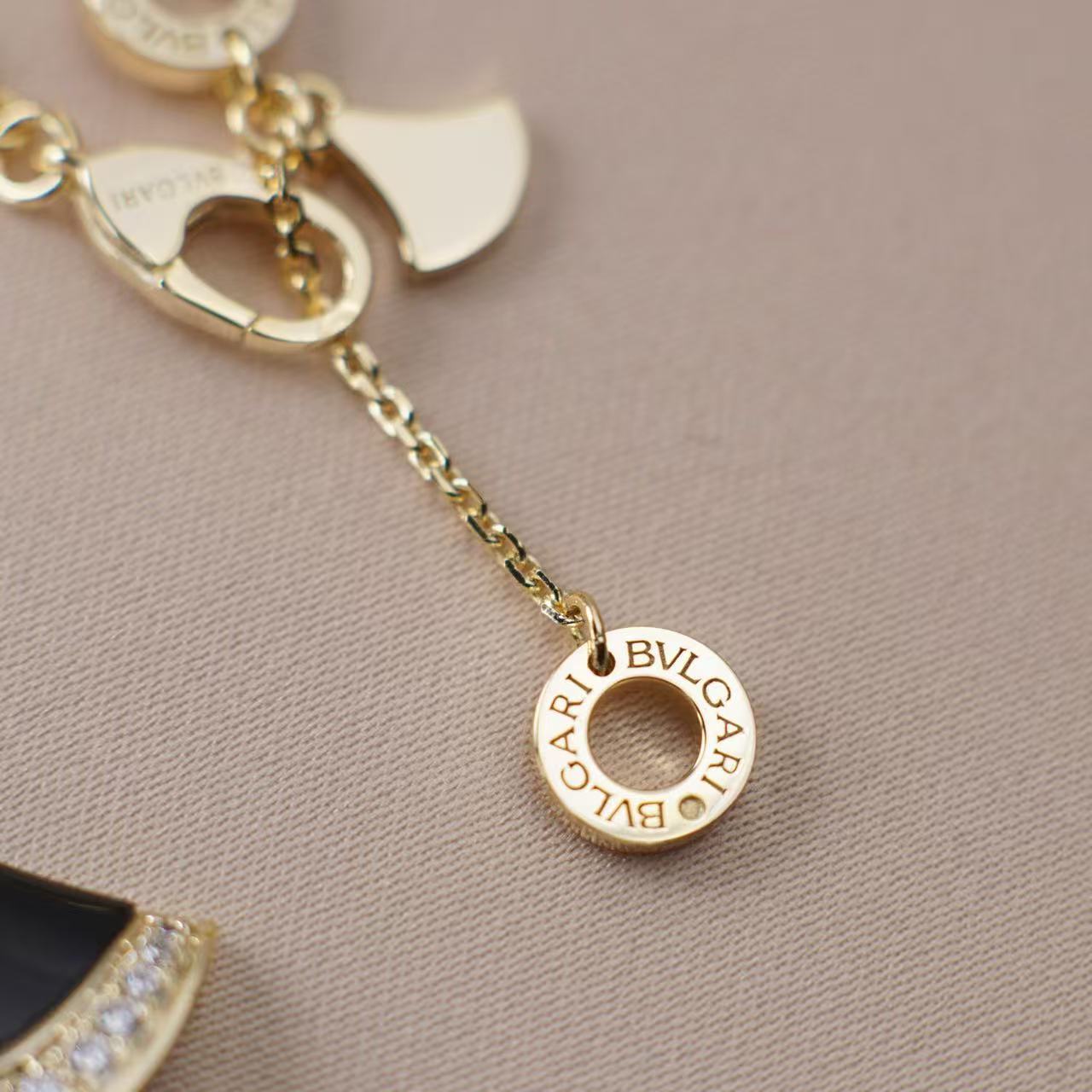 BVLGARI ディーヴァ ドリーム  ネックレス