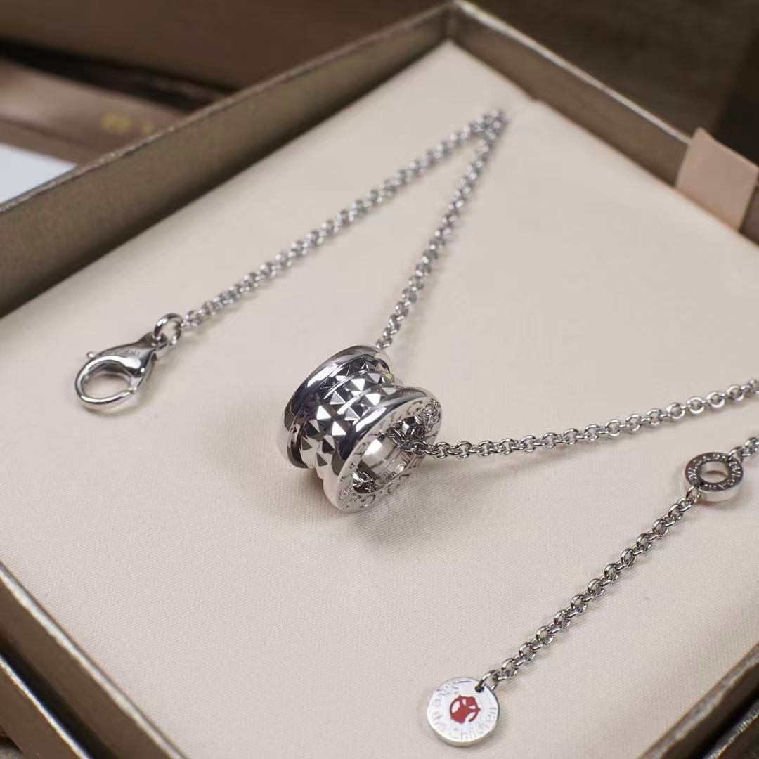 BVLGARI ディーヴァ ドリーム  ネックレス