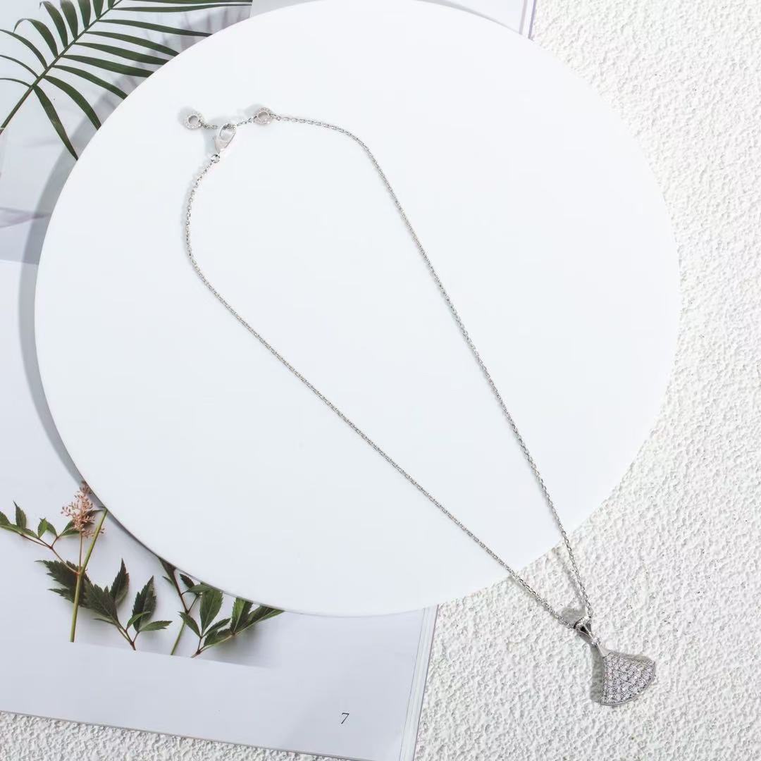 BVLGARI ディーヴァ ドリーム  ネックレス