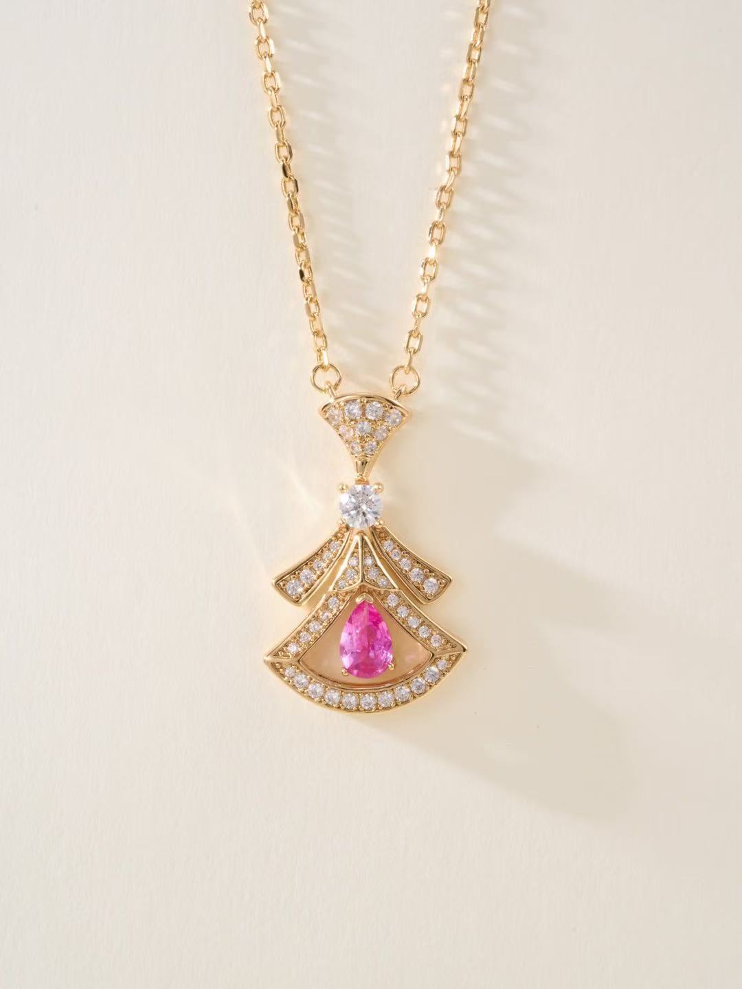 BVLGARI ディーヴァ ドリーム  ネックレス