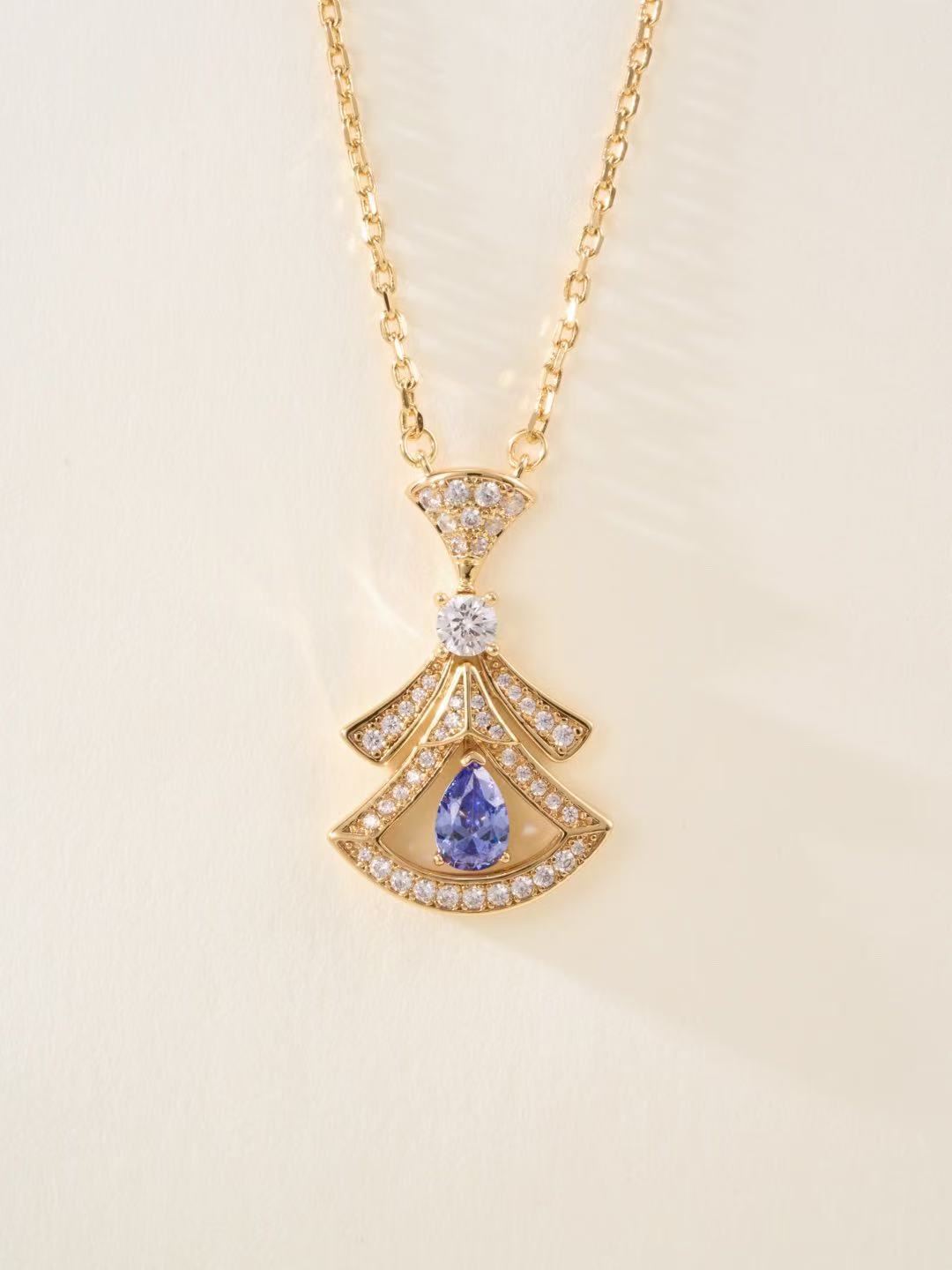 BVLGARI ディーヴァ ドリーム  ネックレス