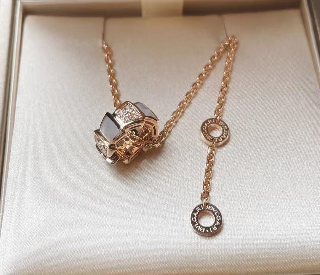 BVLGARI ディーヴァ ドリーム  ネックレス